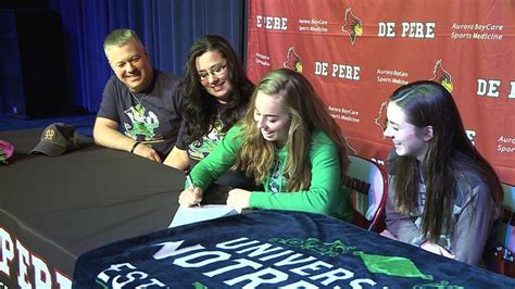 De Peres Fabry signs National Letter of Intent with Notre Dame